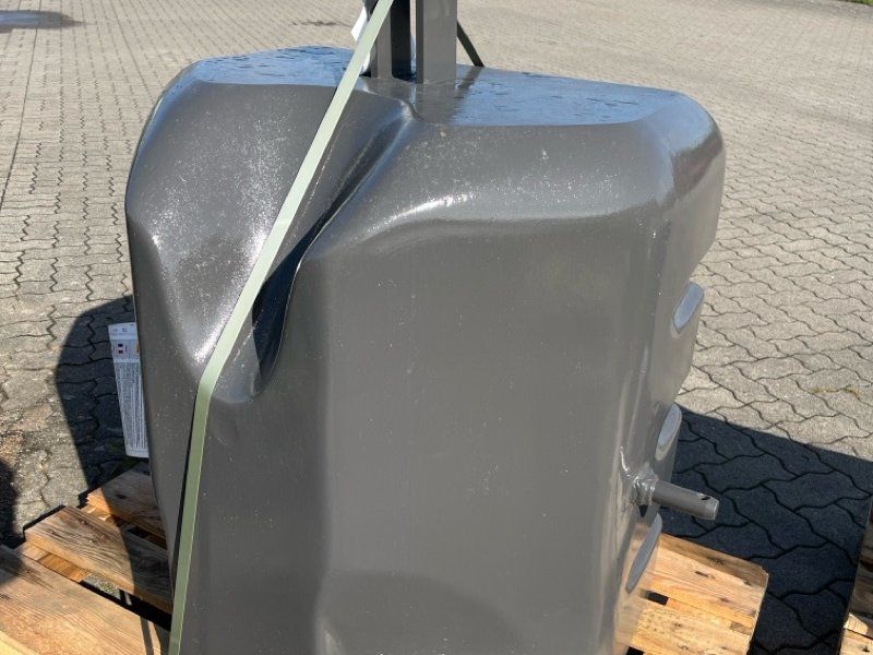 Claas 1.000 kg  aus Beton (EG) ET#21528661