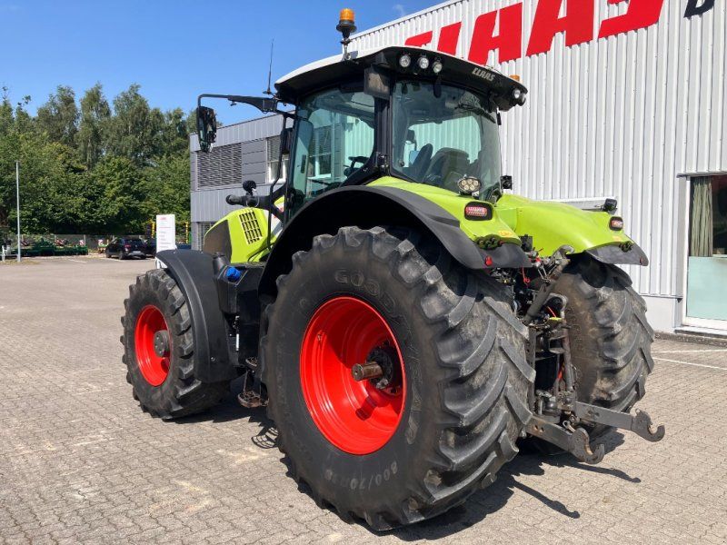 Claas AXION 870