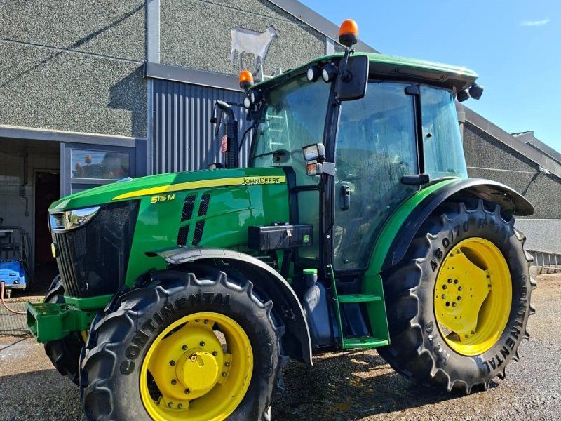John Deere 5115M