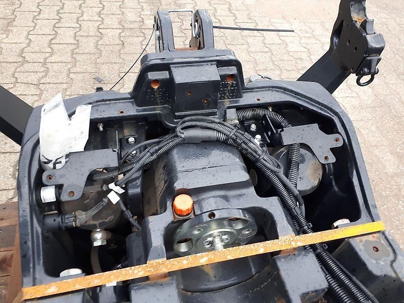 Deutz-Fahr Fronthydraulik und Frontzapfwelle/2 Gang passend zu 6190-6