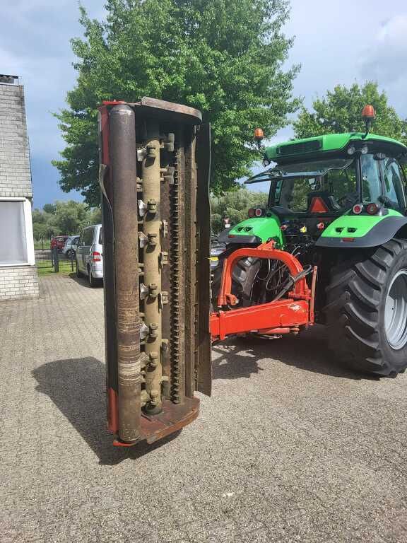 Kuhn TB211