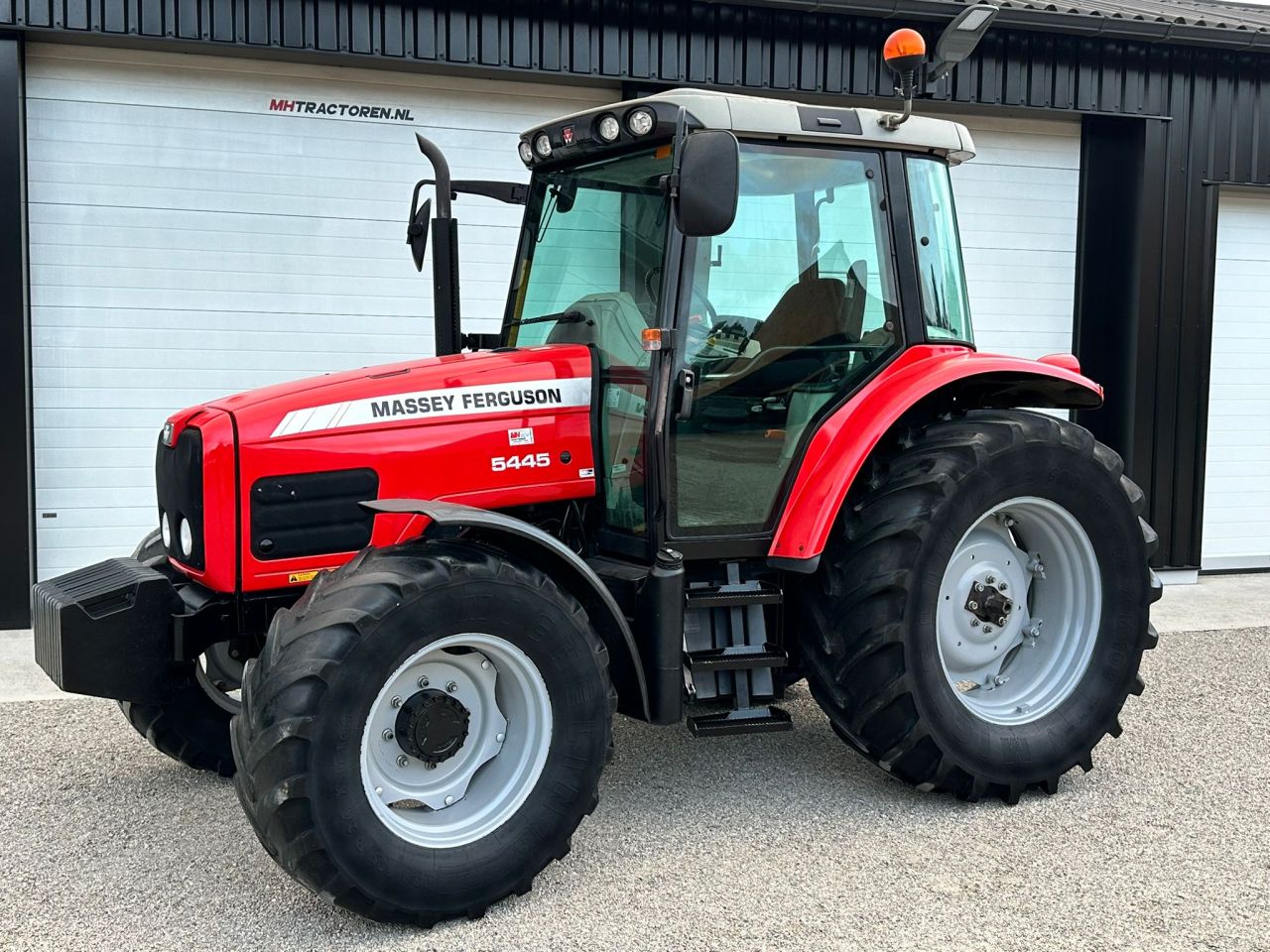 MASSEY FERGUSON 5445