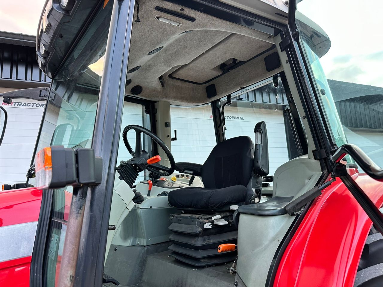 MASSEY FERGUSON 5445