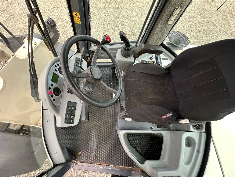 TE KOOP: zeer nette TEREX TL100