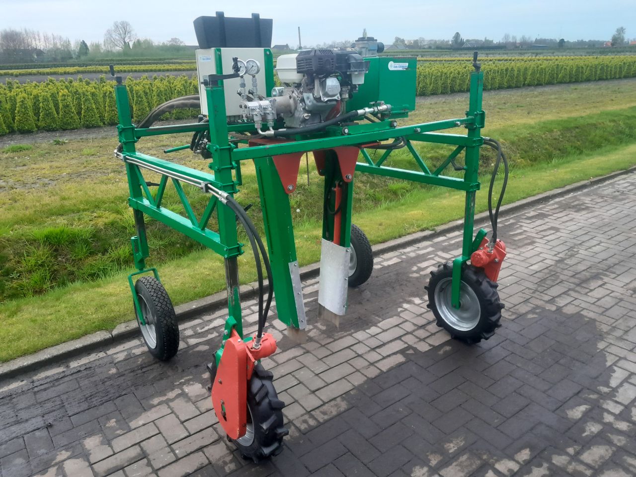 Boomteelt Machines