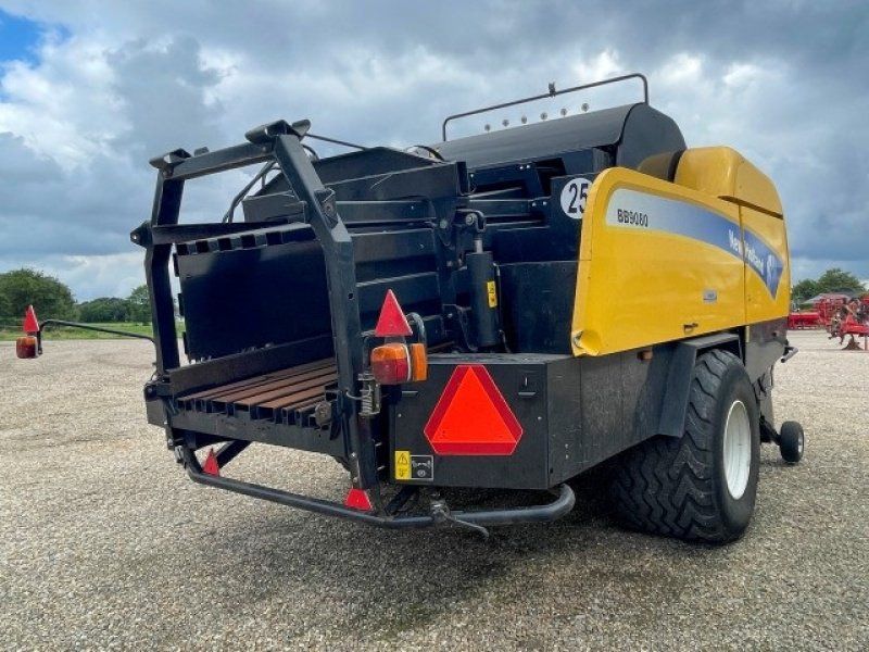 New Holland BB 9080 RY MIDI