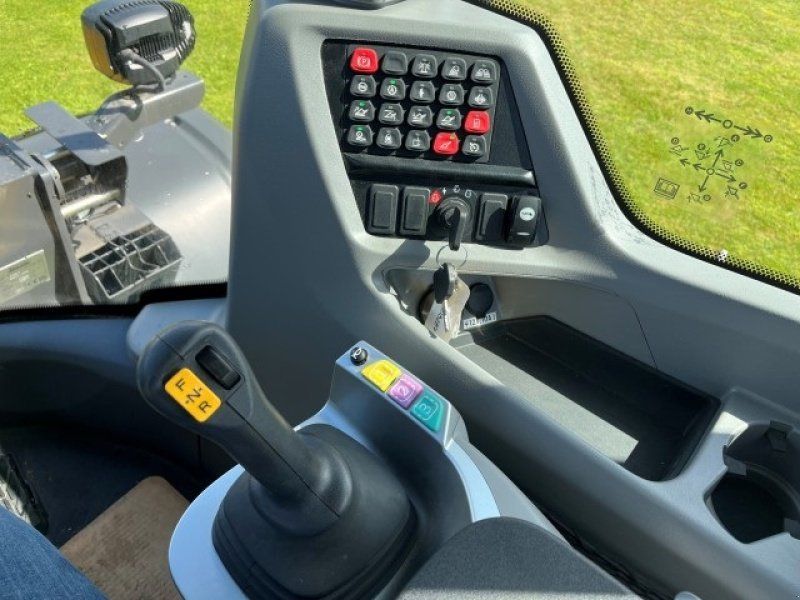 New Holland W150 DII S5 XR ARM
