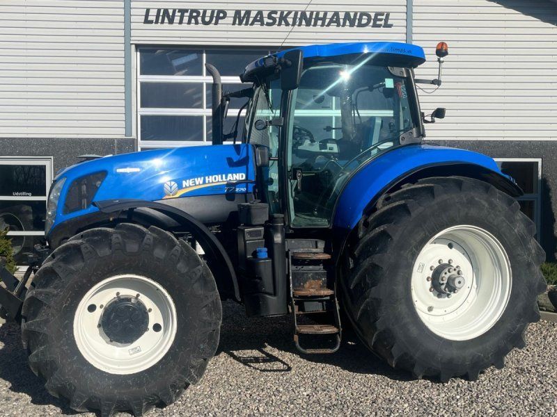 New Holland T7.270 AutoCommand med frontlift