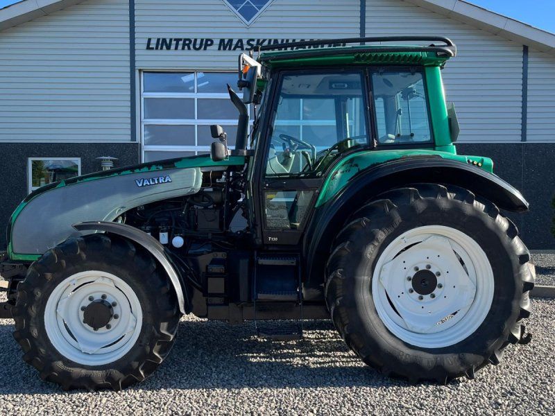 Valtra T130 med 3.5ton frontlift