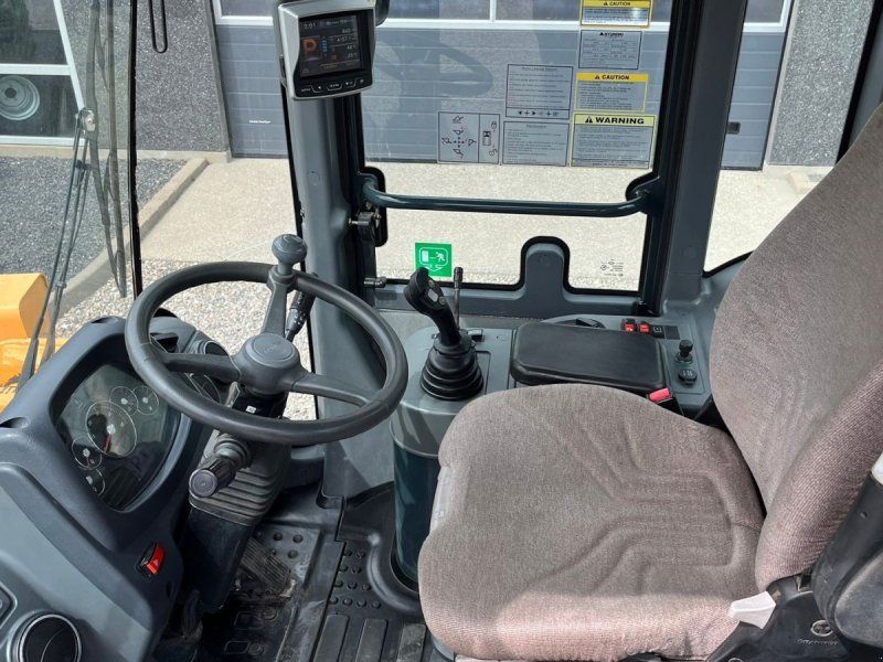 Hyundai 757-9A XTD med lang-arm. En-ejeres maskine med Lock-UP.