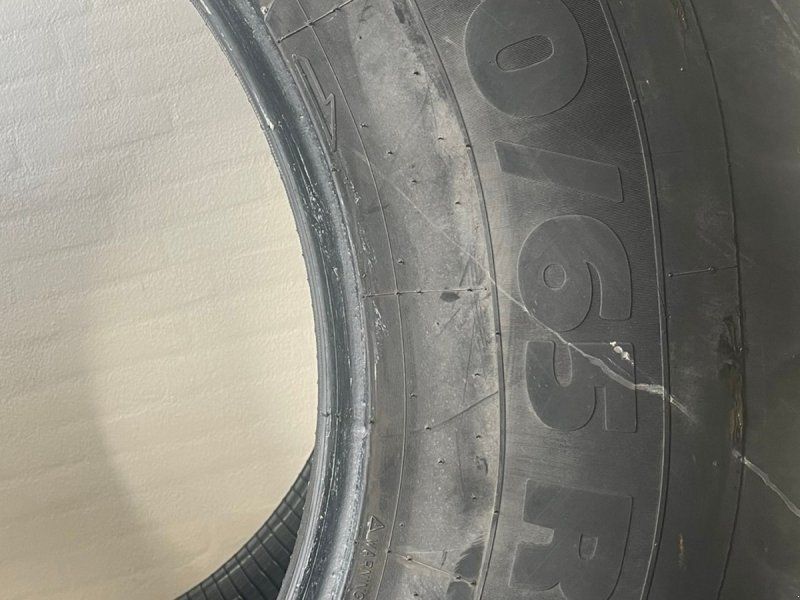 Michelin 650/65 R38