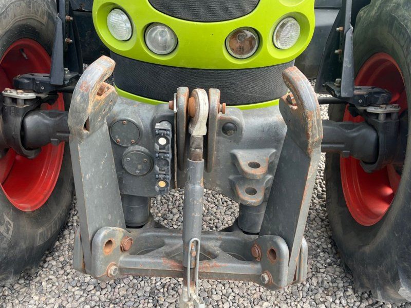 Claas Arion 630C Med frontlift