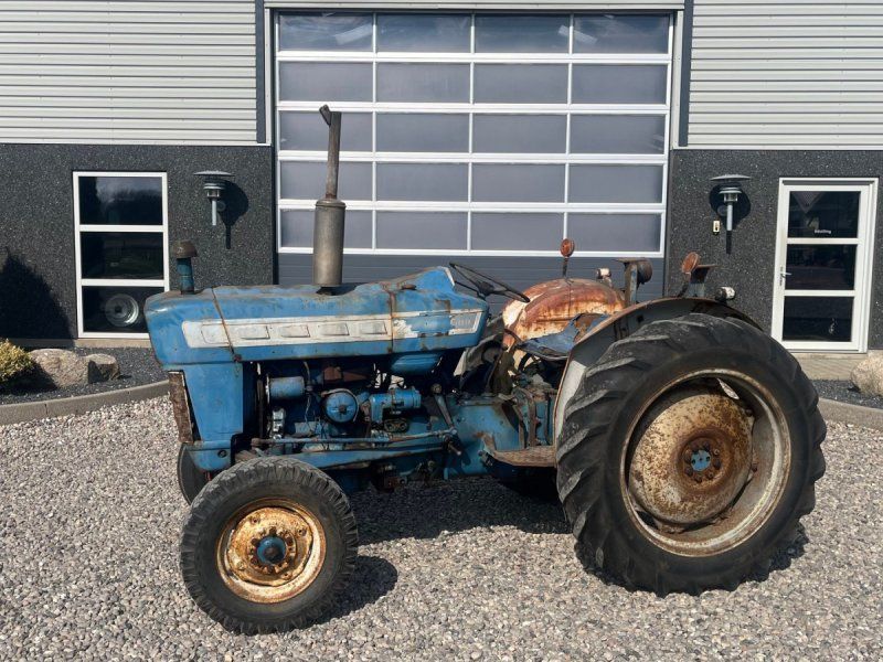Ford 3000