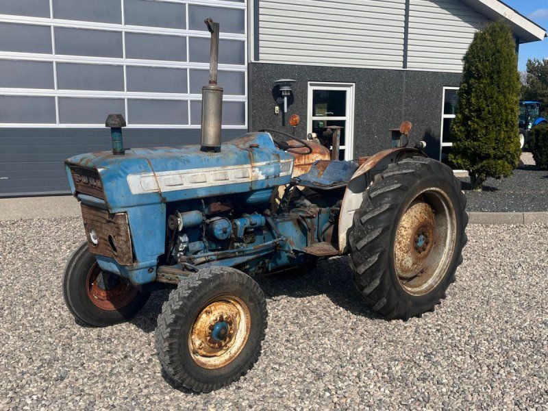 Ford 3000