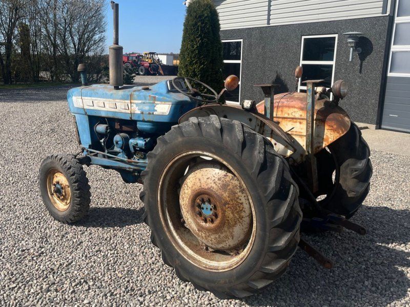 Ford 3000