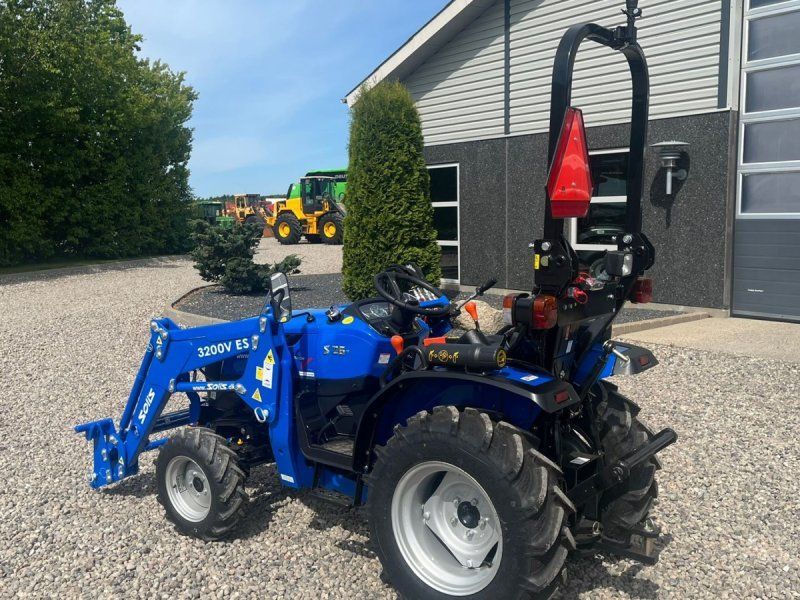 Solis S26 6+2 gearmaskine med Fuldhydraulisk frontlæsser