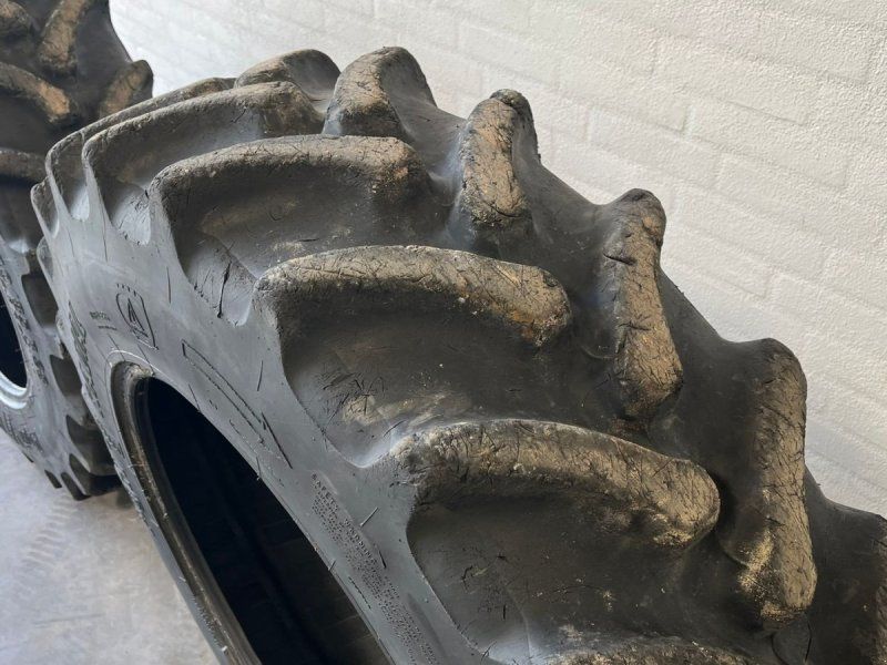 340/85R28