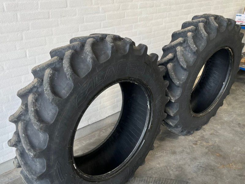 340/85R28