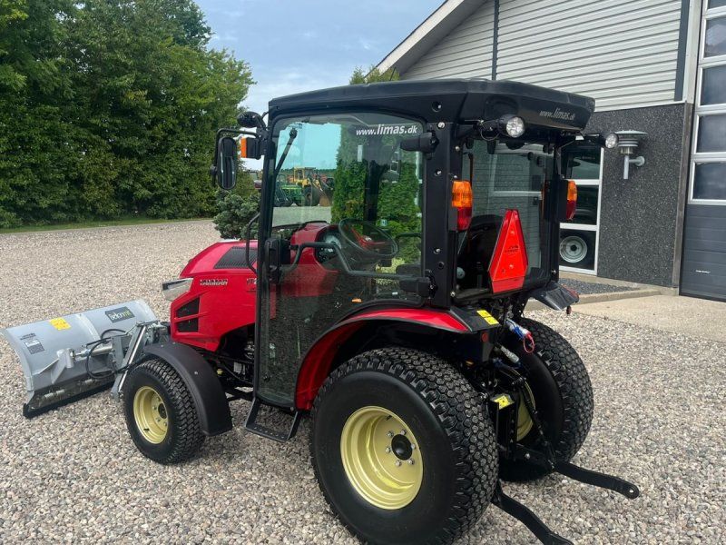 Yanmar YT 235H 4WD Snow Edition med sneplov og spreder