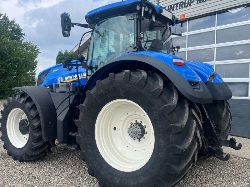 New Holland T7.315 HD med frontlift og front PTO, samt NYE 650mm fordæk og s
