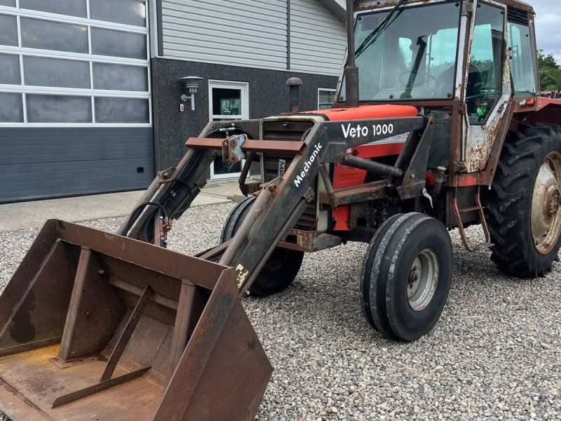Massey Ferguson 690 Speedshift med frontlæsser
