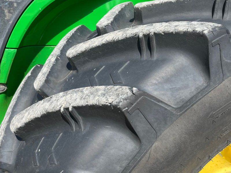 John Deere 7280R Næsten nye dæk, Autopower og frontlift