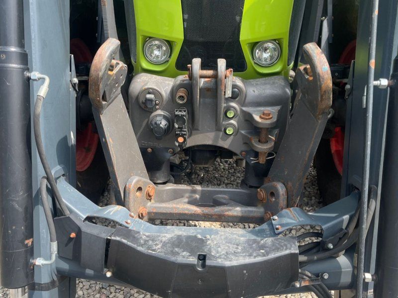 Claas ARION 550 CEBIS Med frontlæsser og frontlift