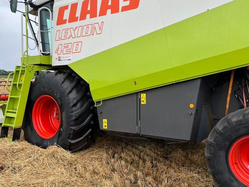 Claas LION 420 Velholdt maskine med kun 1900timer og 600 Skærbord