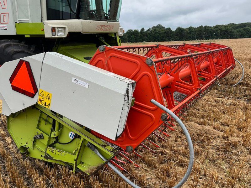 Claas LION 420 Velholdt maskine med kun 1900timer og 600 Skærbord