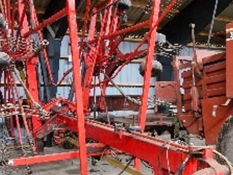 Kverneland 6964
