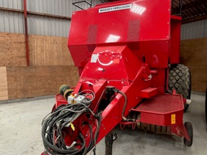 Massey Ferguson 190 M. Spragelse ballevogn