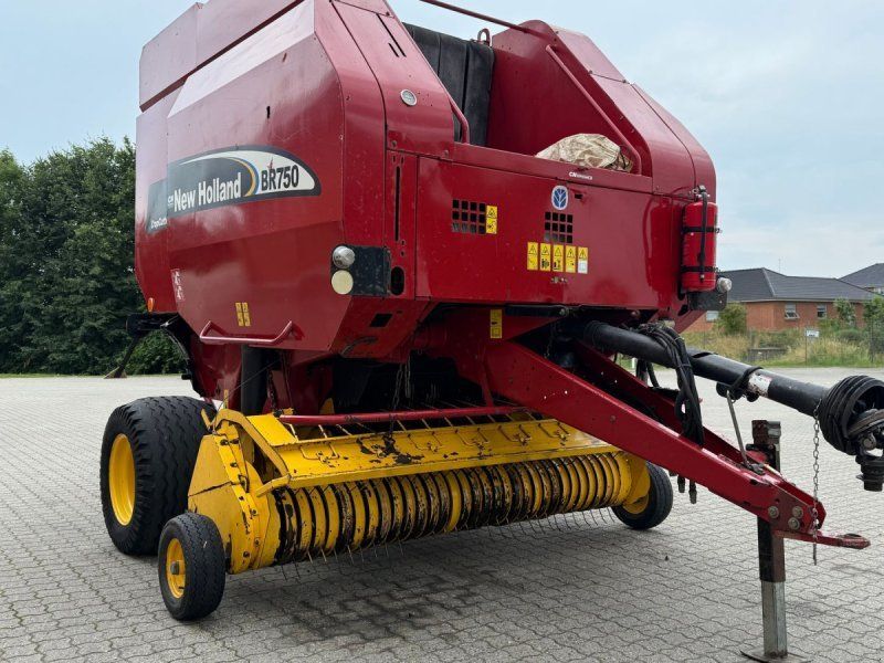 New Holland BR750 CropCutter