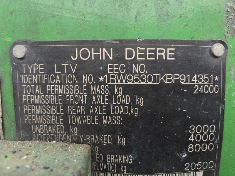 John Deere 9530