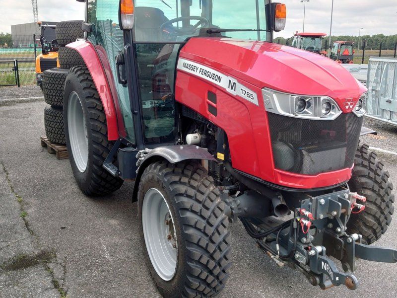 Massey Ferguson 1765 M HC