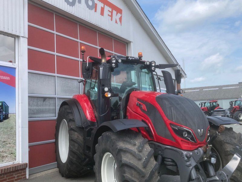 Valtra T214 Versu