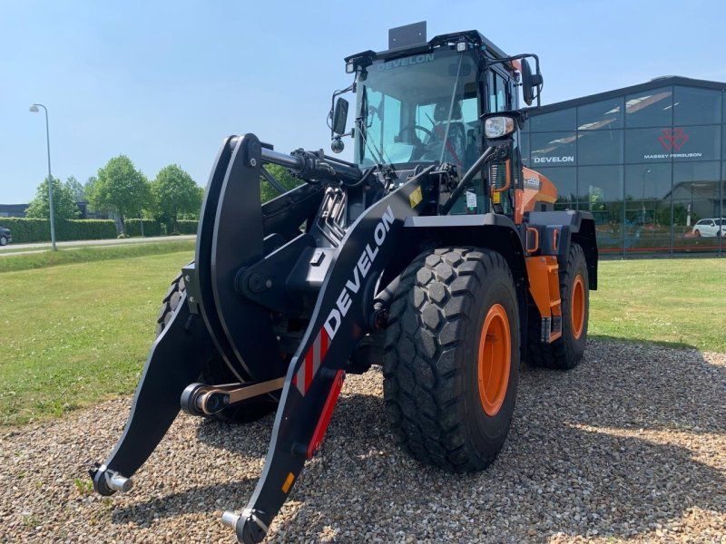 Develon DL250-7