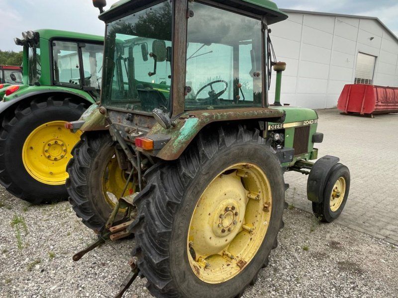 John Deere 2040