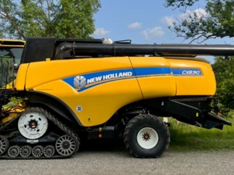 New Holland CX 8.90 På Bælteundervogn