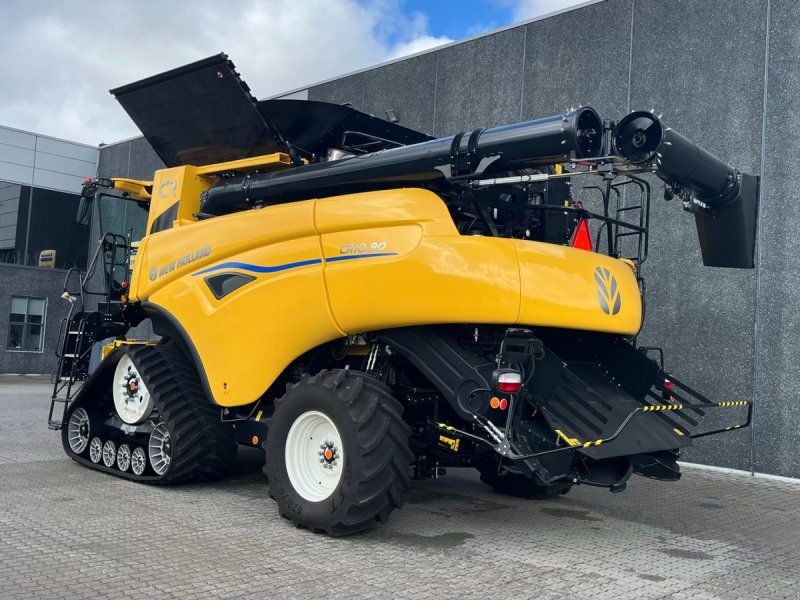 New Holland CR10.90 På Bælter