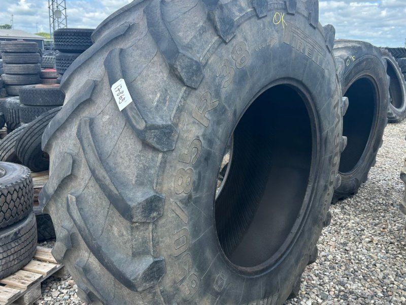 Pirelli 650/85R38
