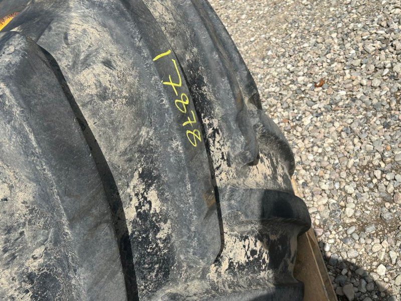 Michelin 1000/50R25