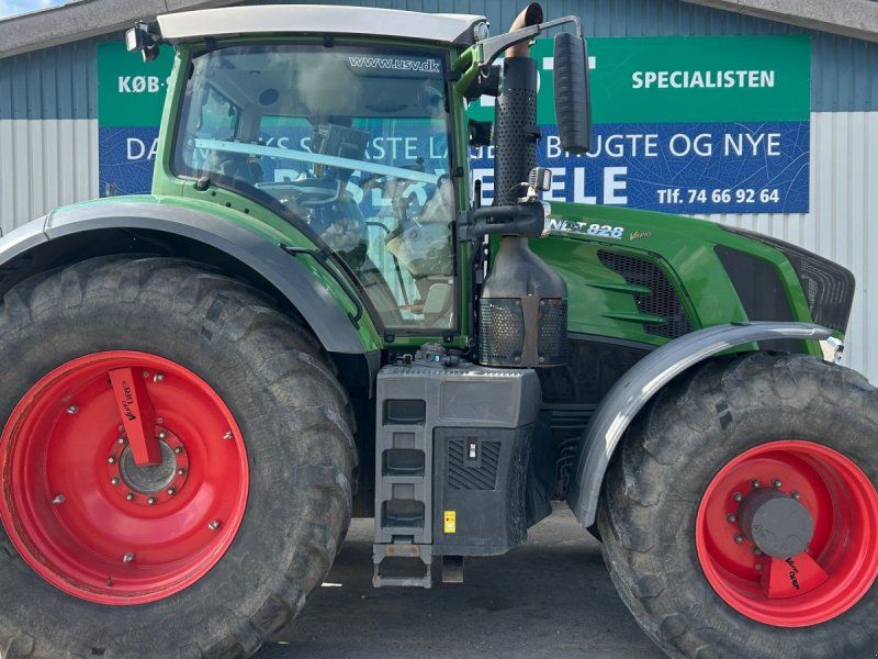 Fendt 828 Vario S4 Profi Plus VarioGrip