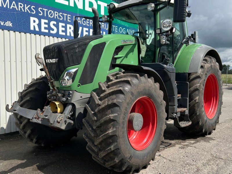 Fendt 828 Vario S4 Profi Plus Med Front PTO & VarioGrip