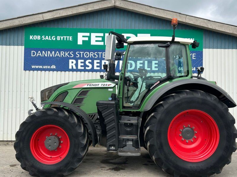 Fendt 724 Vario S4 Profi Plus