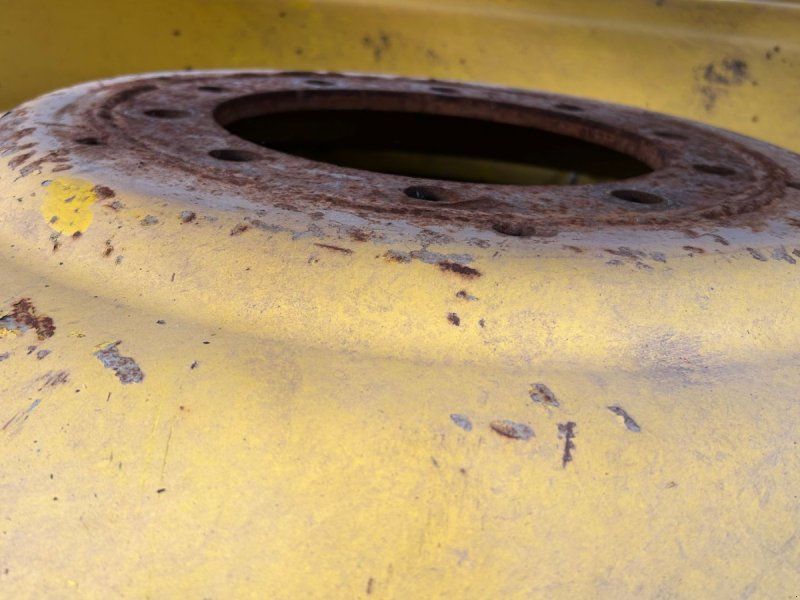 Continetal 380/8R46 + 320/90R32 stilbare fælge 10+10 huls