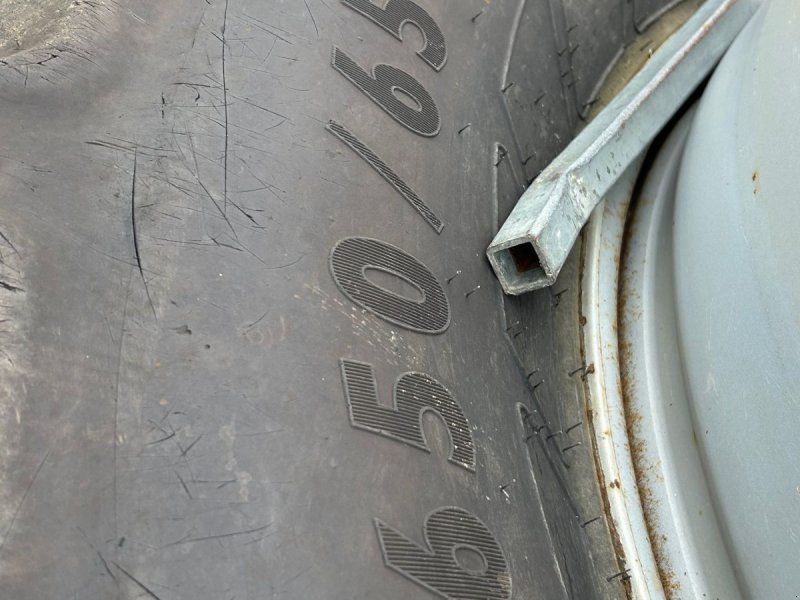 Mitas 650/65R42
