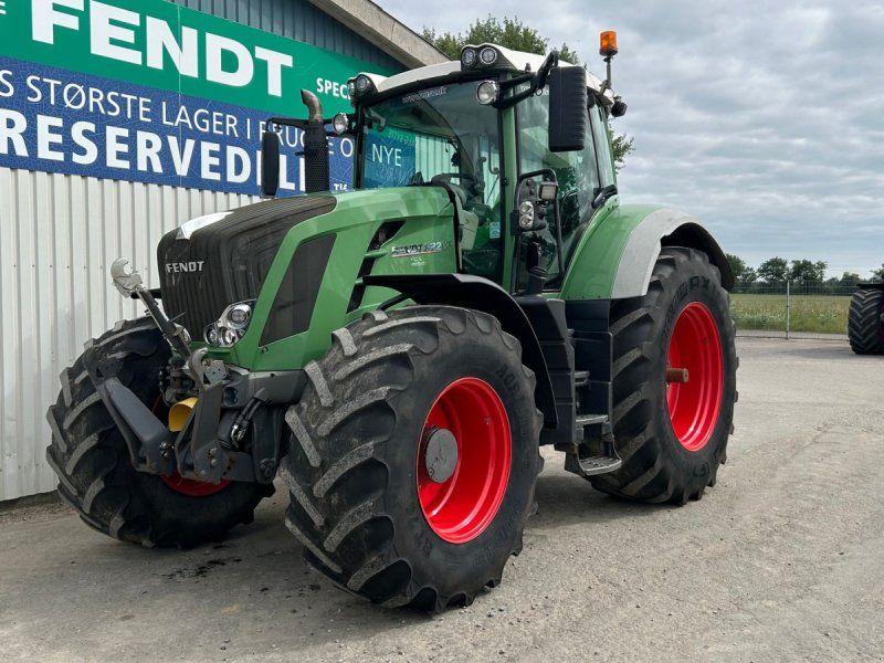 Fendt 822 Vario SCR Profi Plus Med Front PTO