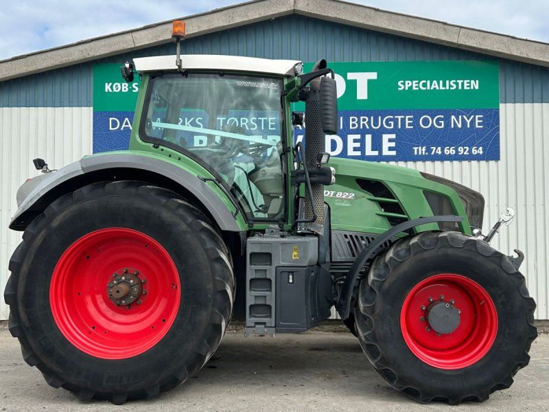 Fendt 822 Vario SCR Profi Plus Med Front PTO
