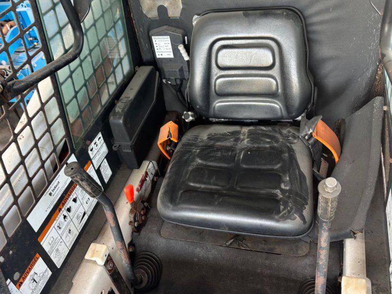 Bobcat 553