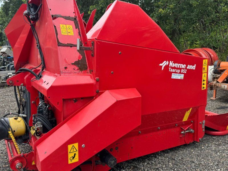Kverneland 852